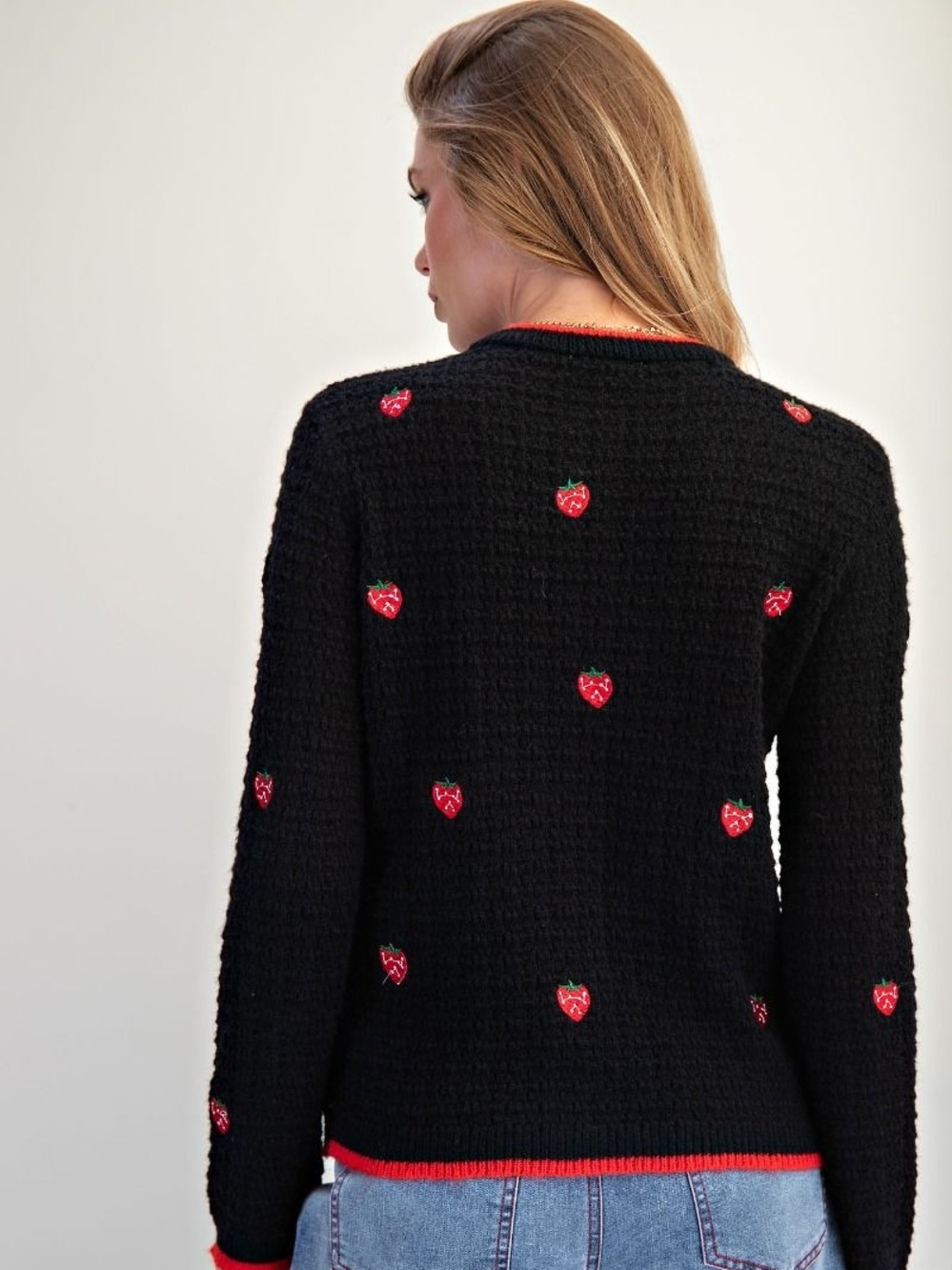 111. EASEL Black strawberry red cardigan - Picture 3 of 3
